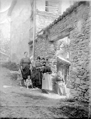 Grazia Colombo, Via Castelletto, Famiglia Lampugnani